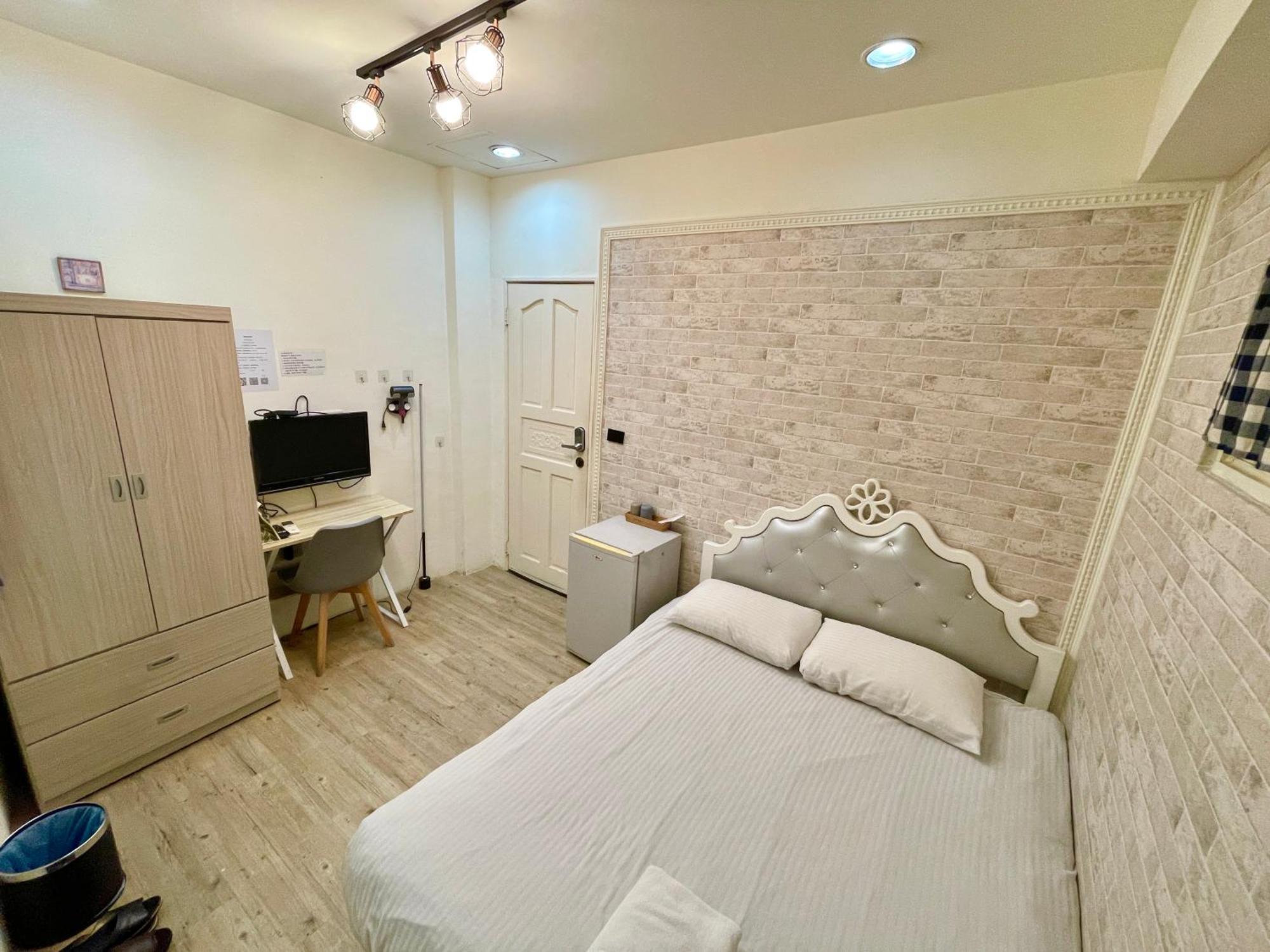 Fengchia Oslo Hotel Тайджун Екстериор снимка