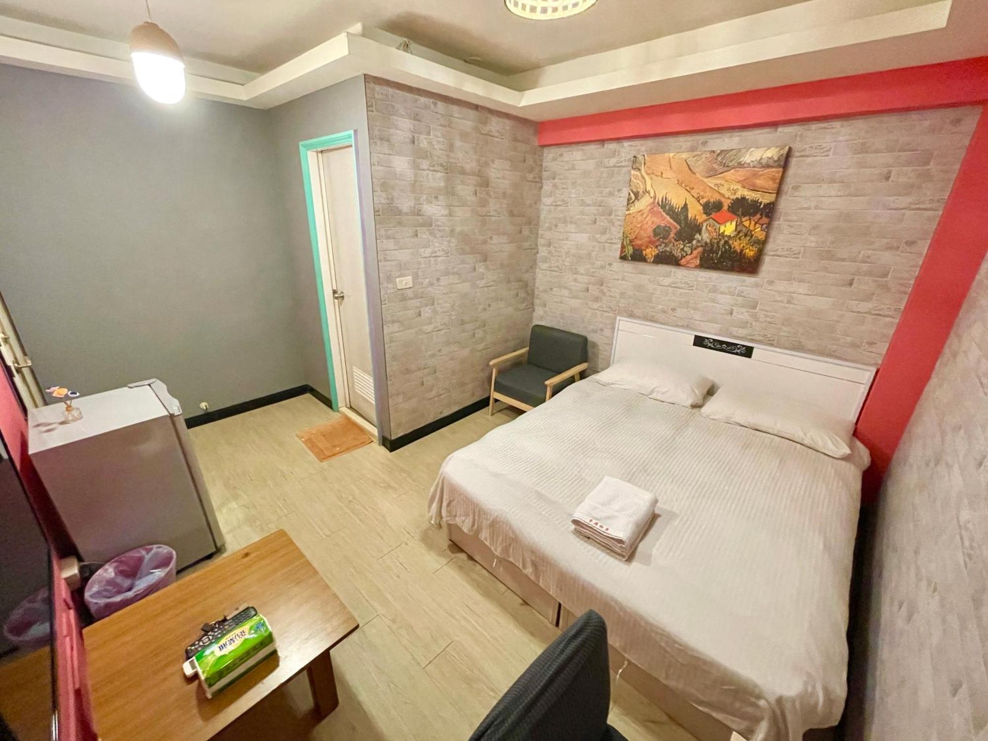 Fengchia Oslo Hotel Тайджун Екстериор снимка